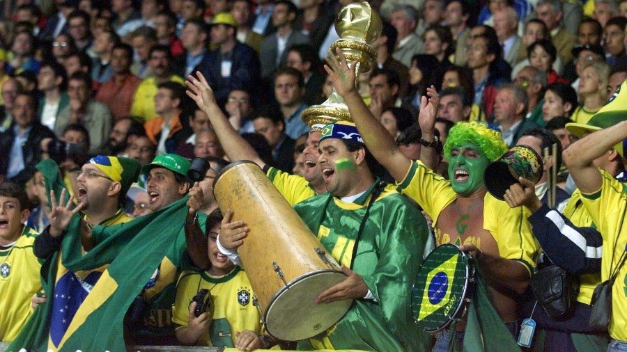 Os torcedores foram às Copas de 1998, 2002 e 2006 com tudo pago - Jorge Araújo/Folhapress