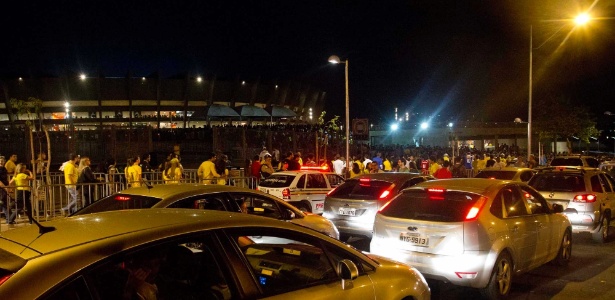 Trânsito ficou pesado nos arredores do Mineirão momentos antes do início do amistoso entre Brasil e Chile