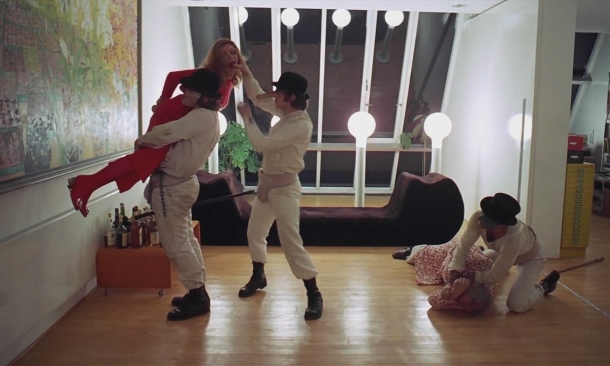 Cena de "Laranja Mecânica" (1971) - Foto: Reprodução/Texto: Tiago Dias