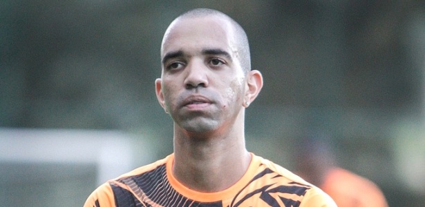 Diego Tardelli seria solução para ataque da seleção, segundo o técnico atleticano