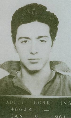 1961 - Al Pacino foi detido portando escondido uma arma ao ser parado pela polícia. Ele tinha 21 anos