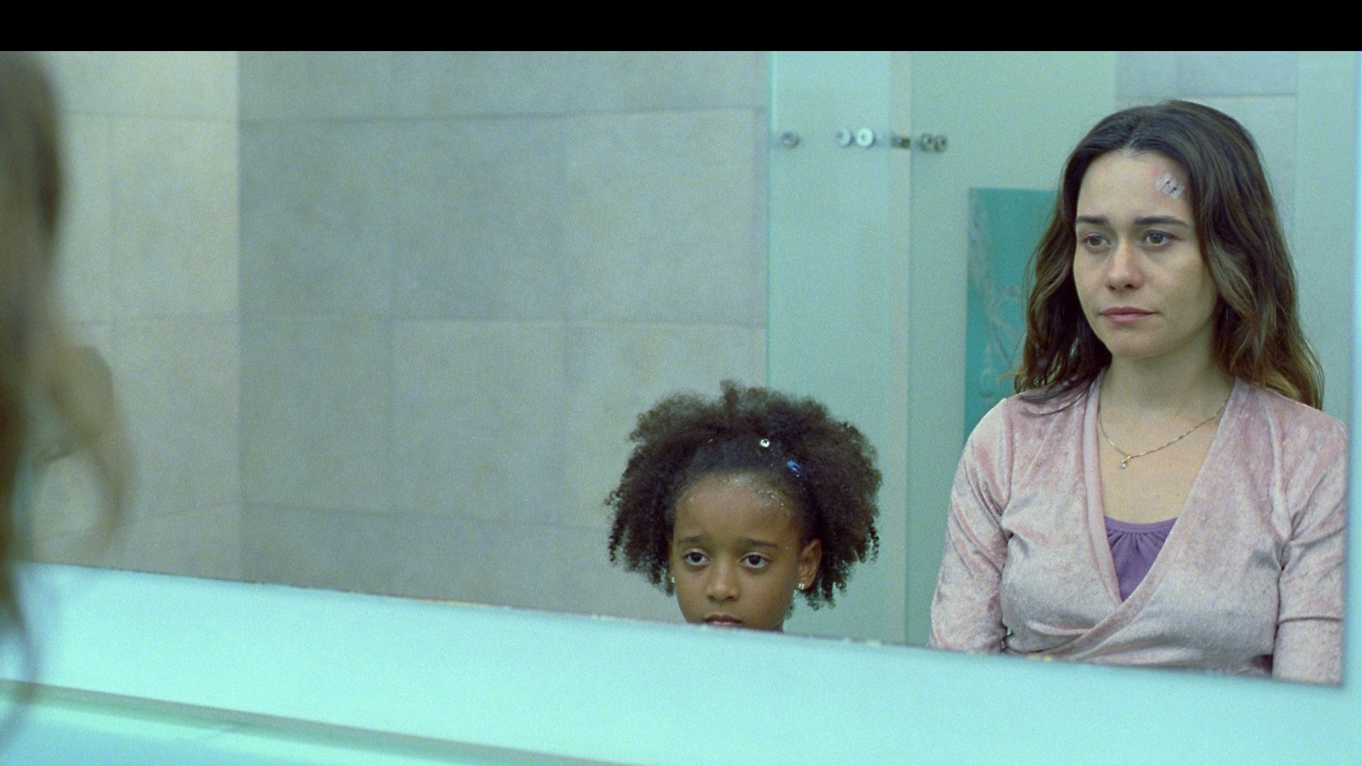 Cena do filme "O Abismo Prateado", dirigido por Karim Aïnouz e estrelado por Alessandra Negrini - Divulgação / Vitrine