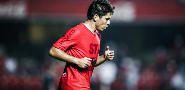 Osvaldo preferiu continuar no time do Morumbi para seguir crescendo na carreira - Leandro Moraes/UOL