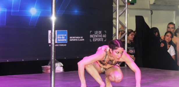 Veronica Solimano, do Canadá, conquistou o Pan-Americano de Pole Dance  - Renan Rodrigues/UOL Esporte