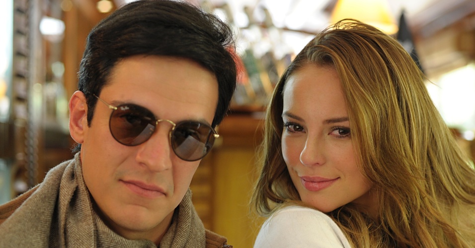 Os atores Mateus Solano (Fêlix) e Paola Oliveira (Paloma) gravam cenas de "Amor à Vida". Ele irá prejudicar a vida da irmã