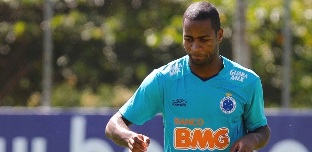 Zagueiro Dedé será a novidade do Cruzeiro no confronto decisivo com o Resende - Washington Alves/Vipcomm