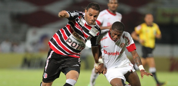 Colorado sentiu ausência de D"Alessandro e sofreu para criar chances de gol em Recife - Agência Estado 