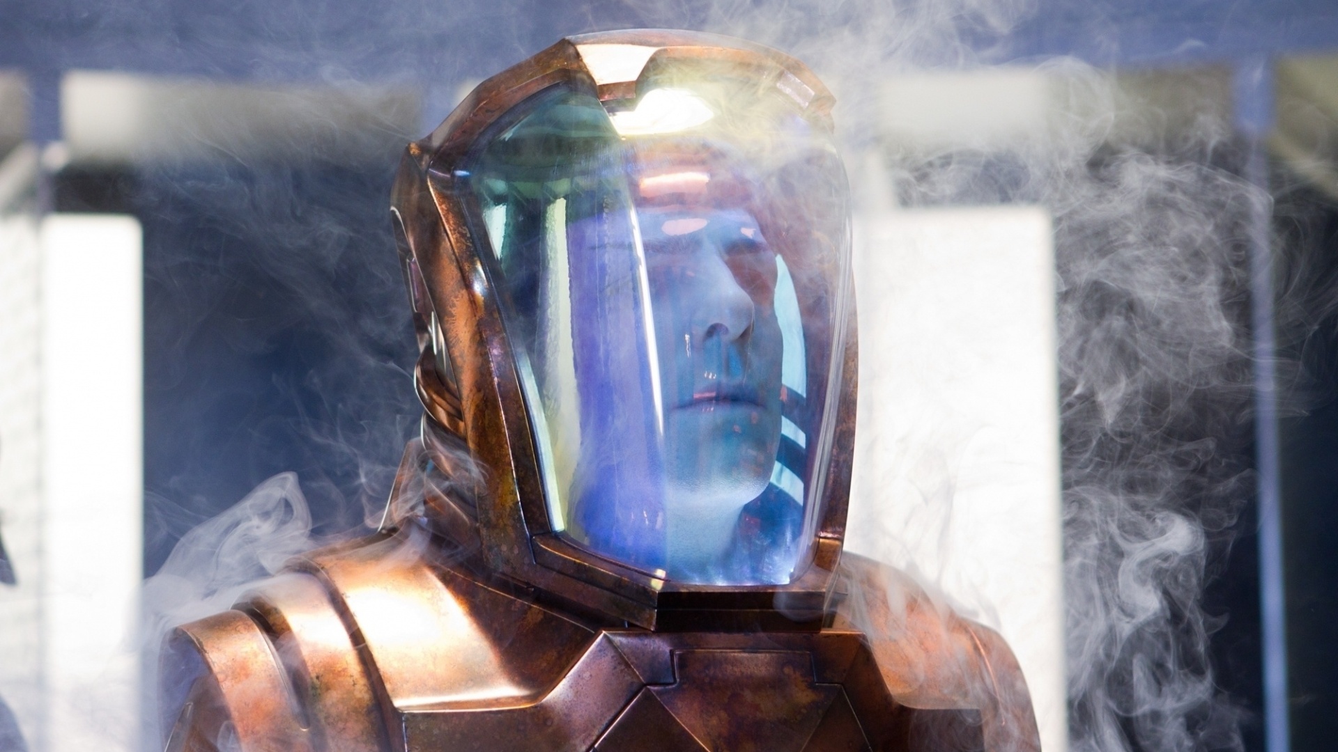 Cena de "Além da Escuridão - Star Trek", filme dirigido por J.J. Abrams, segunda produção da nova versão da franquia "Jornada nas Estrelas", clássico da década de 1960. - Divulgação