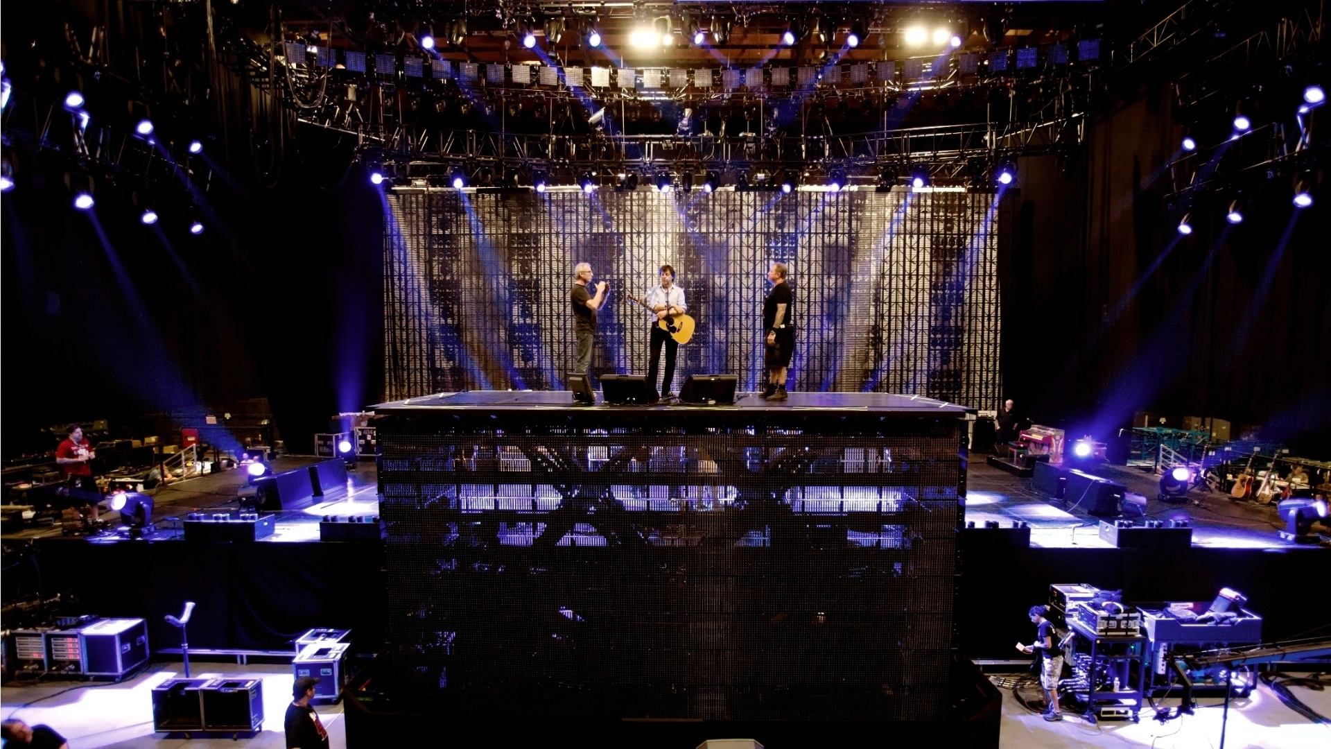 Os ensaios com a banda estão acontecendo na cidade de Los Angeles - MPL Communications