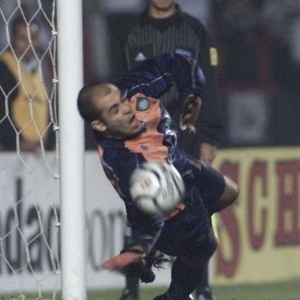 O goleiro virou "santo" para os palmeirenses ao pegar pênalti de Marcelinho Carioca nas semifinais da Copa Libertadores de 2000 - Evelson de Freitas/Folhapress