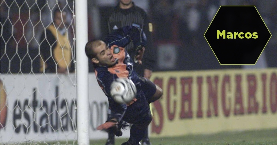 O goleiro virou "santo" para os palmeirenses ao pegar pênalti de Marcelinho Carioca nas semifinais da Copa Libertadores de 2000 - Evelson de Freitas/Folhapress