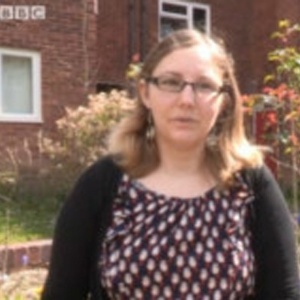 Para Amy Ratnett, é bom saber que é possível contar com ajuda externa para superar o problema - BBC