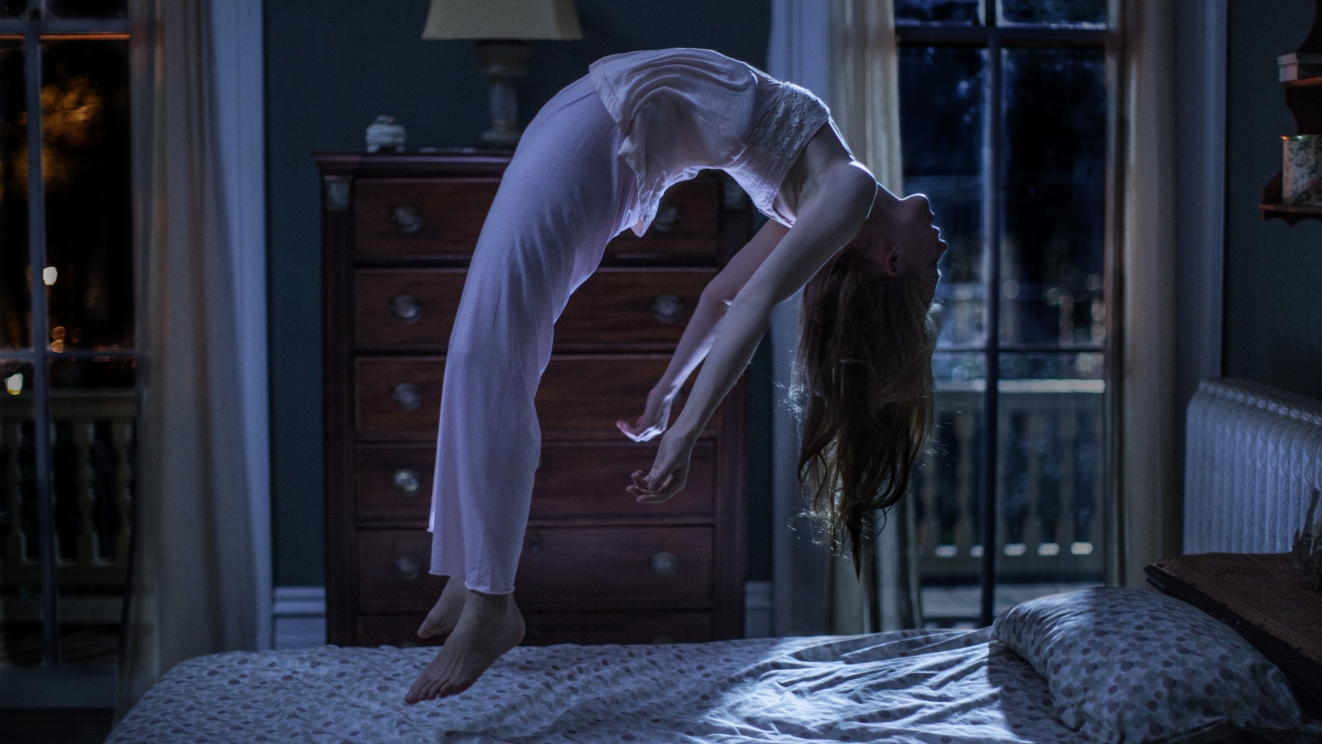 Cena de "O Último Exorcismo - Parte 2", sequência da franquia de terror iniciada em 2010 - Divulgação / Playarte