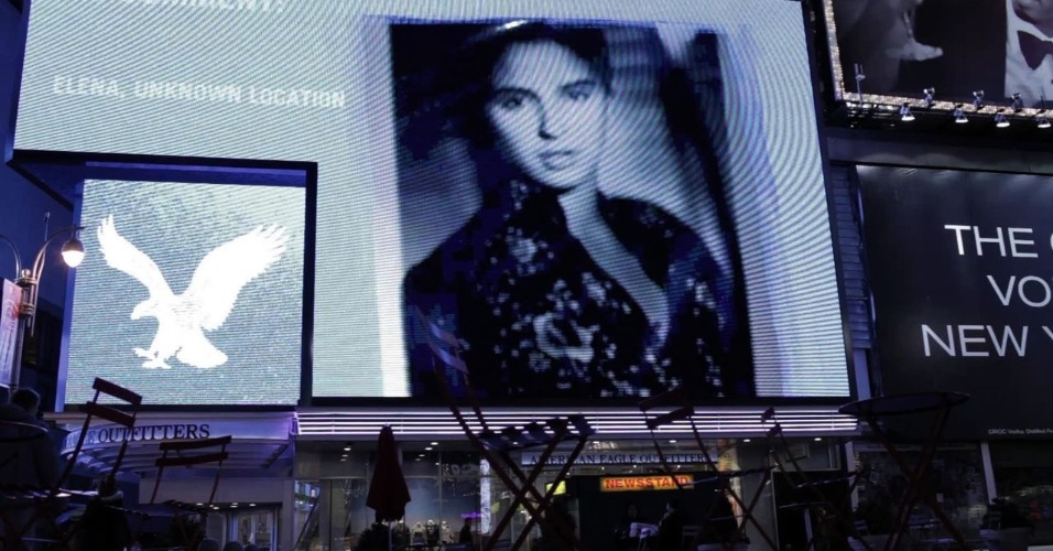 Cena do documentário "Elena", de Petra Costa. A diretora brasileira remonta sua própria história com a irmã, a atriz Elena Andrade, que morreu em 1990 após tentar carreira nos Estados Unidos. Com uma narração em tom de carta para a irmã, Petra traz sua própria versão e a da mãe para relembrar a jovem, que tinha apenas 20 anos ao morrer em Nova York. O longa foi o vencedor do principal prêmio de sua categoria no Festival de Brasília de 2012. Estreia prevista no circuito nacional em 10 de maio - Divulgação / Espaço Filmes