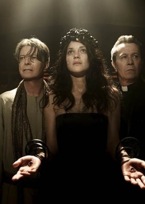 David Bowie, Marion Cottilard e Gary Oldman em "The Next Day" - Reprodução