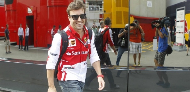 Alonso demonstrou confiança em bom resultado na Espanha após "desastre" no Bahrein - Toni Albir/EFE