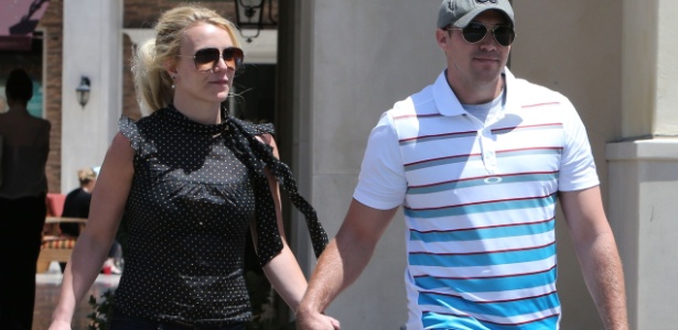 Britney Spears esqueceu de pagar conta após comer com o namorado, David Lucado