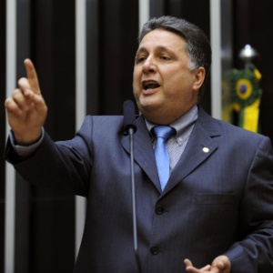 O deputado Anthony Garotinho (PR-RJ), durante sessão na Câmara dos Deputados que discutiu a MP dos Portos e foi suspensa após bate-boca com Eduardo Cunha (PMDB-RJ) na quarta-feira (8) - Luis Macedo/Câmara dos Deputados