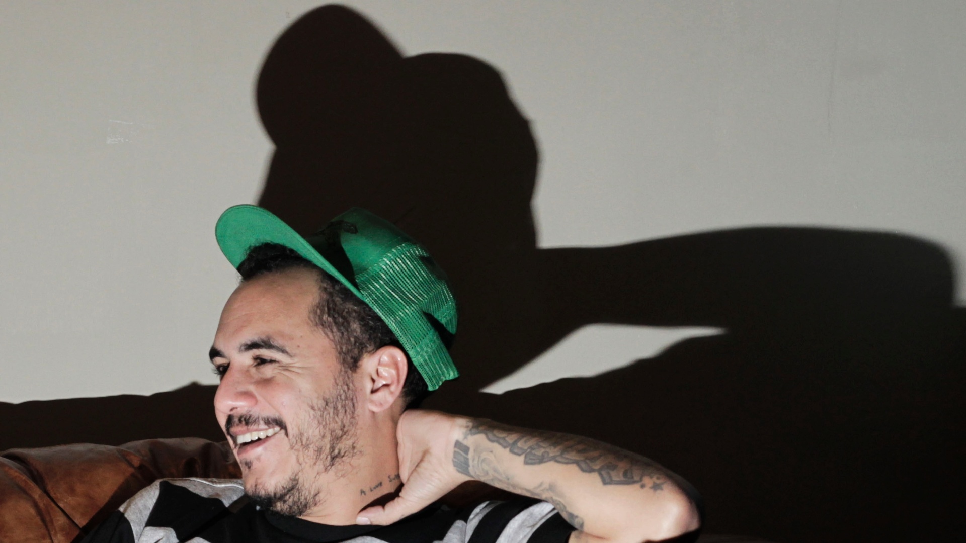 Marcelo D2 concede entrevista sobre "Nada Pode Me Parar" na Galeria Ouro Fino, em São Paulo - Fernando Donasci/UOL