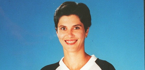 Vera Mossa no time do Uniban, em 1996; ela foi a primeira musa do vôlei - Divulgação