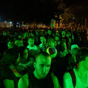 11.mai.2013 - Público aguarda o início do show de Carlos Villagrán, o Kiko de "Chaves", em um circo do Rio de Janeiro - André Lobo/UOL