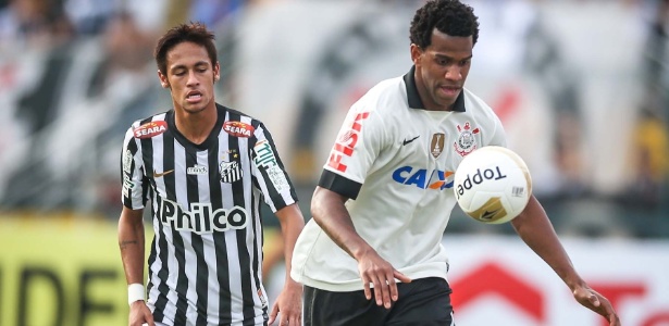 Contra o Corinthians, o atacante Neymar parou na marcação do zagueiro Gil - Leandro Moraes/UOL Esporte