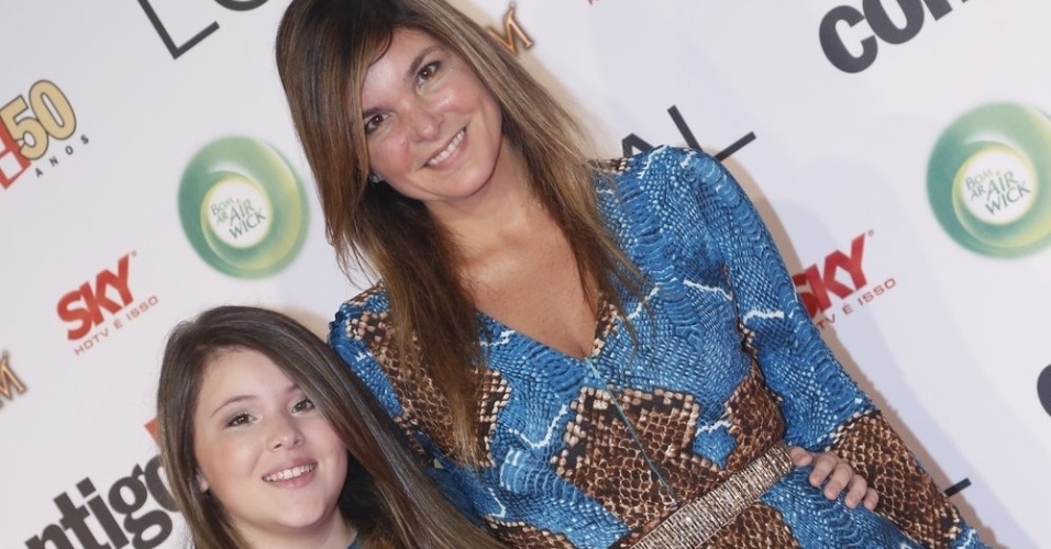 13.mai.2013 - A atriz Cristiana Oliveira e a filha Antônia particpam do 15º Prêmio Contigo!, no Copacabana Palace, no Rio de Janeiro
