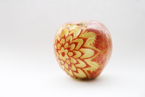 Imagem para matéria do Casamentoclick de frutas esculpidas para a decoração do casamento - Thinkstock