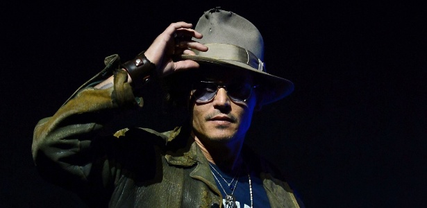 Johnny Depp em evento de divulgação do filme "O Cavaleiro Solitário" em Las Vegas