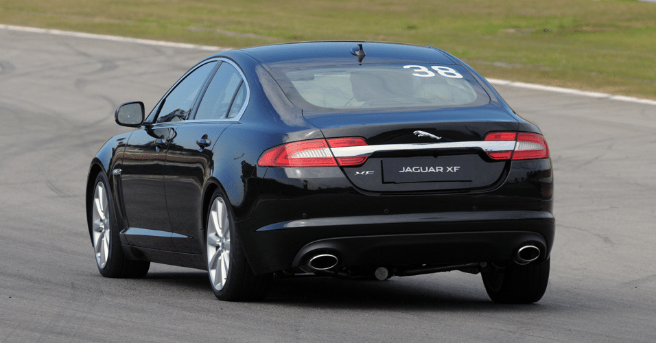 Jaguar XF - Murilo Góes/UOL