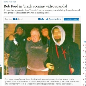 Jornal "Toronto Sun" publicou foto do prefeito Rob Ford ao lado de traficantes de drogas somalis - Reprodução/Toronto Sun
