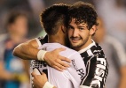 Pato festeja Paulistão e diz que Corinthians buscará mais três títulos no ano - Fernando Donasci/UOL
