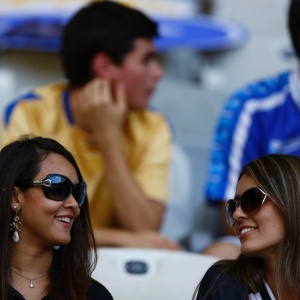 Torcedoras esperam início da decisão do Mineiro - Marcus Desimoni/UOL