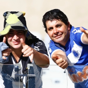 Torcedores de Atlético-MG e Cruzeiro aguardam pacificamente o clássico mineiro no Mineirão - Marcus Desimoni/UOL