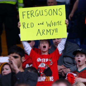 Torcida do Manchester United agradece Alex Ferguson em seu último jogo pelo clube - Eddie Keogh/Reuters