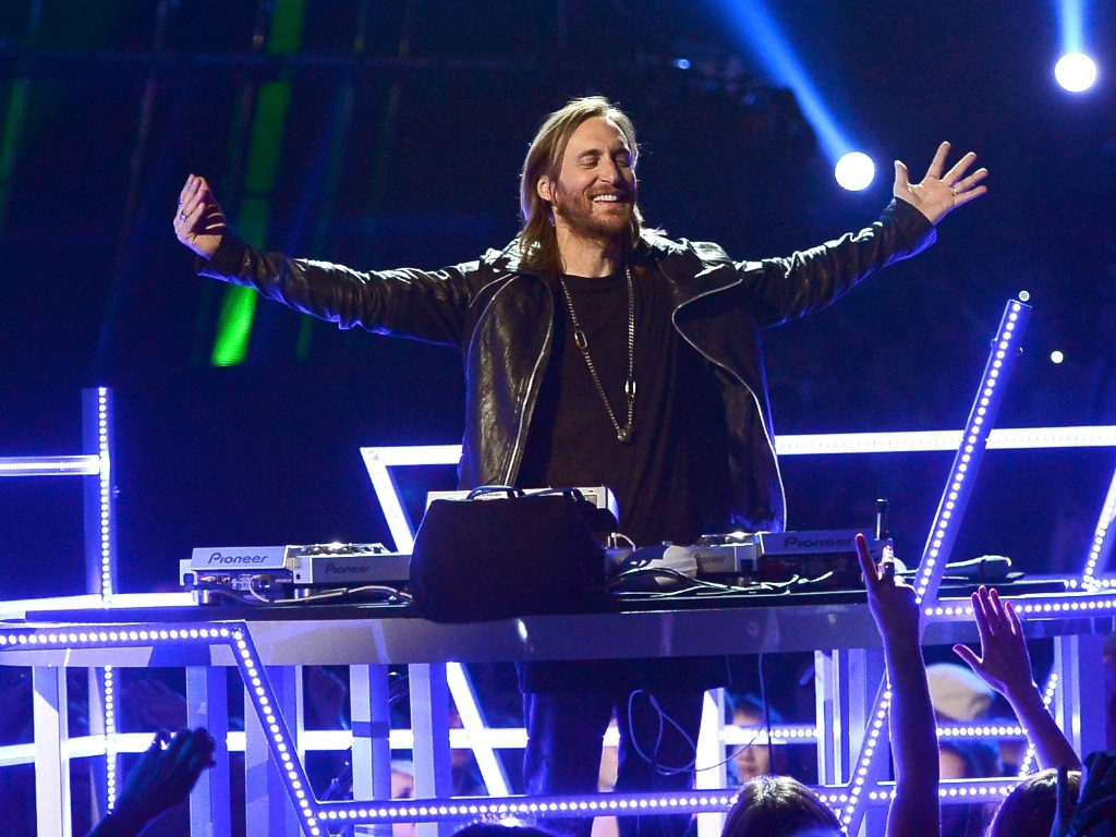 19.mai.2013 - David Guetta toca "Play Hard" no palco do Billlboard Awards 2013 - Ethan Miller/Getty Images/AFP