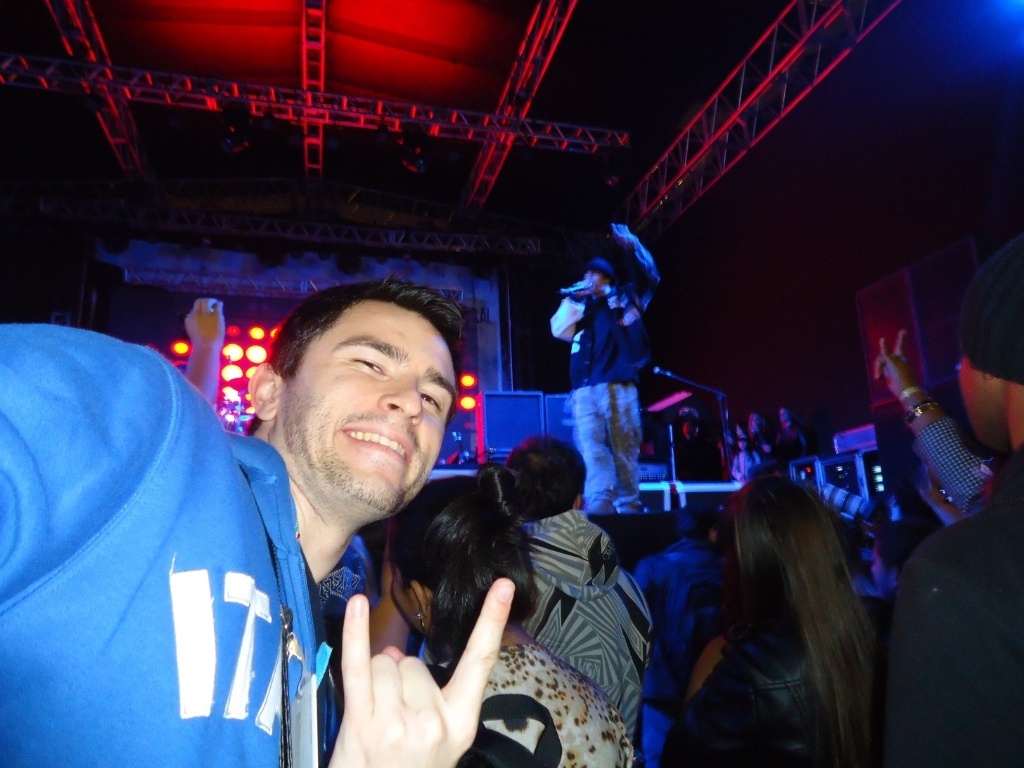 2h: Começo do show com a banda A Banca, com os integrantes do Charlie Brown Jr. - Thiago Azanha/UOL