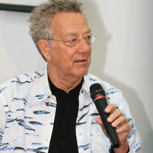 Morre Ray Manzarek, tecladista e fundador do Doors