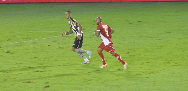 Botafogo perdeu muitos gols até definir a classificação na Copa do Brasil - Paulo Dimas/VIPCOMM