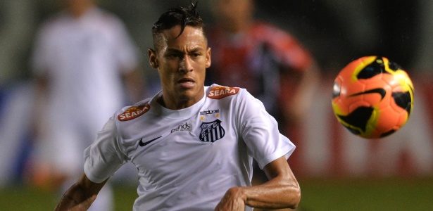 Neymar pode ter feito contra o Joinville um de seus últimos jogos pelo Santos - AFP PHOTO / Nelson ALMEIDA