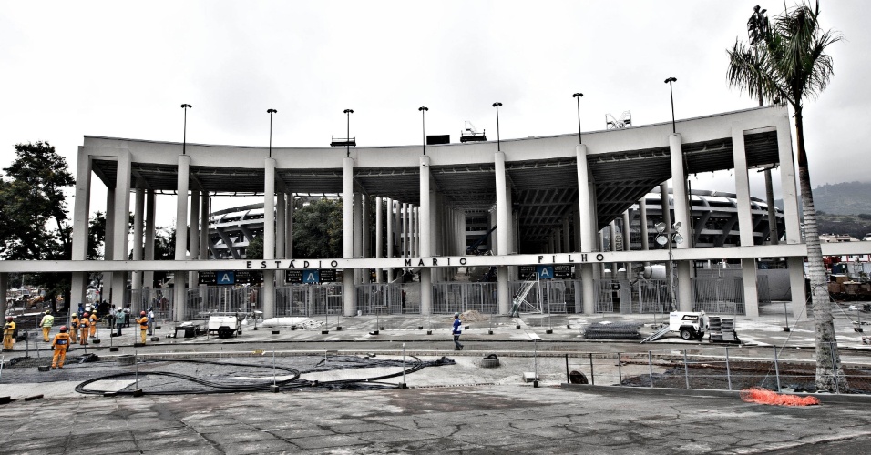 24.mai.2013 - Rampa monumental do Maracanã não foi concluída, a menos de um mês da Copa das Confederações