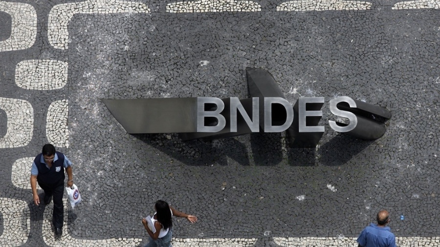 Entrada principal do prédio do BNDES, no Rio de Janeiro - Arquivo - Rafael Andrade/Folhapress