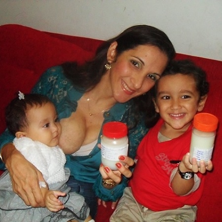 Michele Maximino é uma das maiores doadoras de leite humano do Brasil - Divulgação
