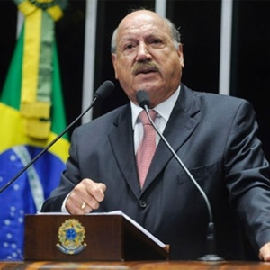 Senador Luiz Henrique (PMDB-SC)  - Moreira Mariz/Agência Senado