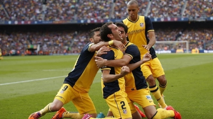 Diego Godin, do Atlético de Madri, comemora o gol contra o Barcelona na final do Campeonato Espanhol - Marcelo del Pozo/ Reuters