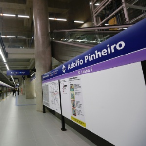 O Metrô Adolfo Pinheiro será aberto em horário comercial no dia 2 de agosto - Folhapress