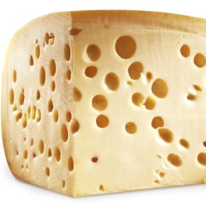 O queijo furadinho ementhal é um dos símbolos da Suíça - Getty