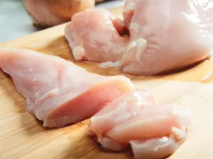 Reforça imunidade, reduz risco de câncer: os benefícios do peito de frango