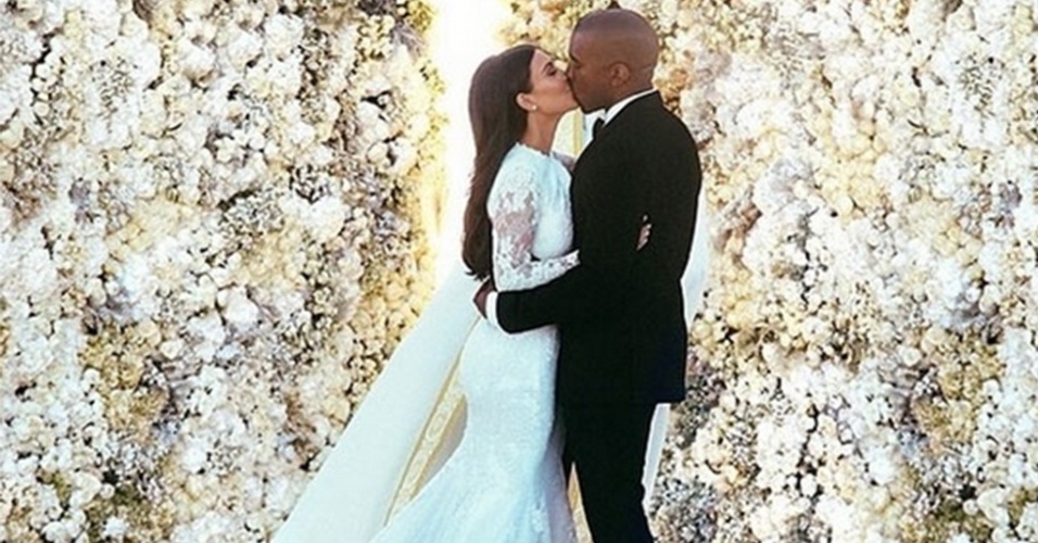 Foto de casamento entre Kim Kardashian e Kanye West foi a mais curtida de 2014, segundo o Instagram