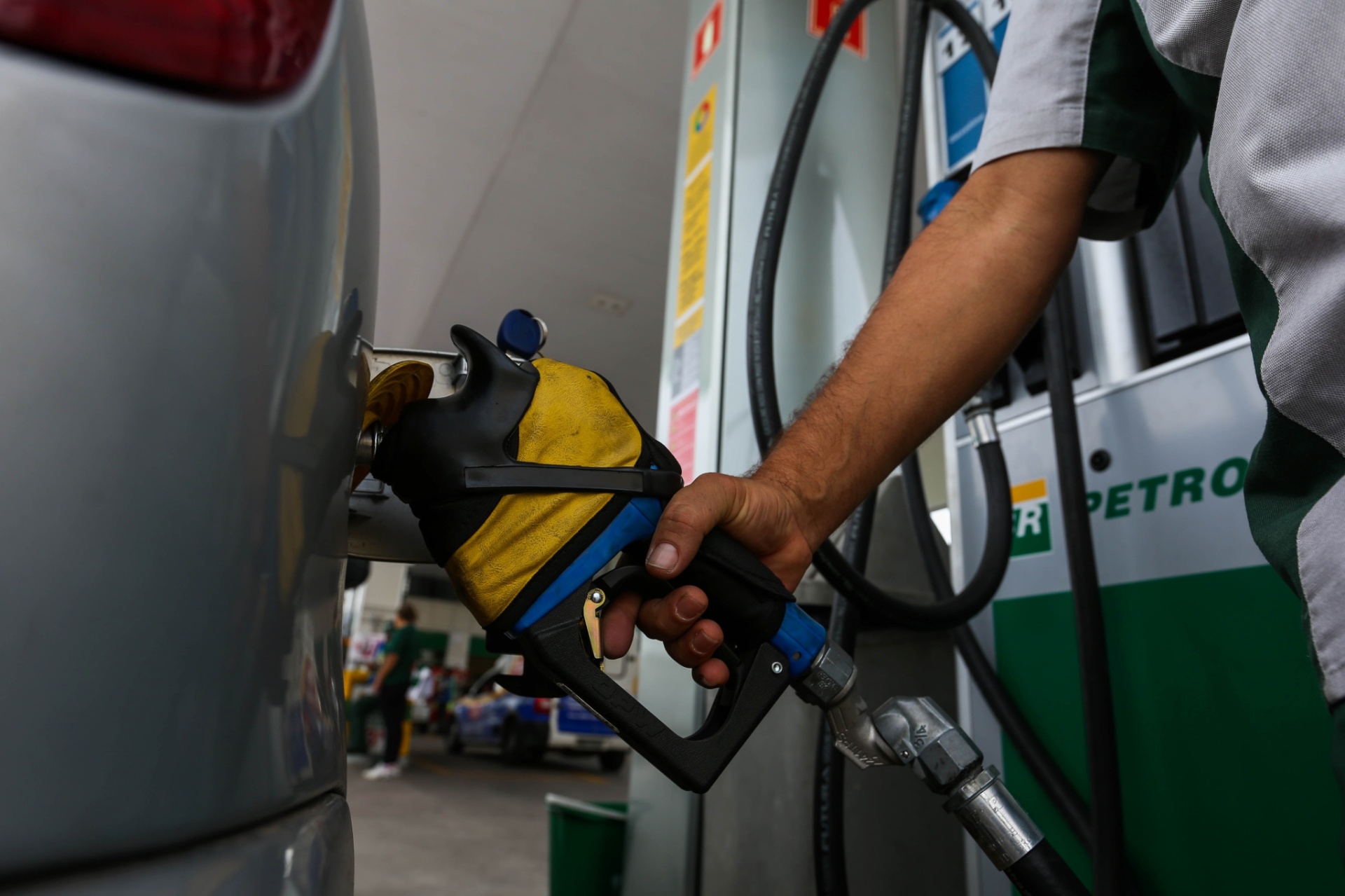 Resultado de imagem para PetrobrÃ¡s aprova medida que pode manter preÃ§o da gasolina estÃ¡vel